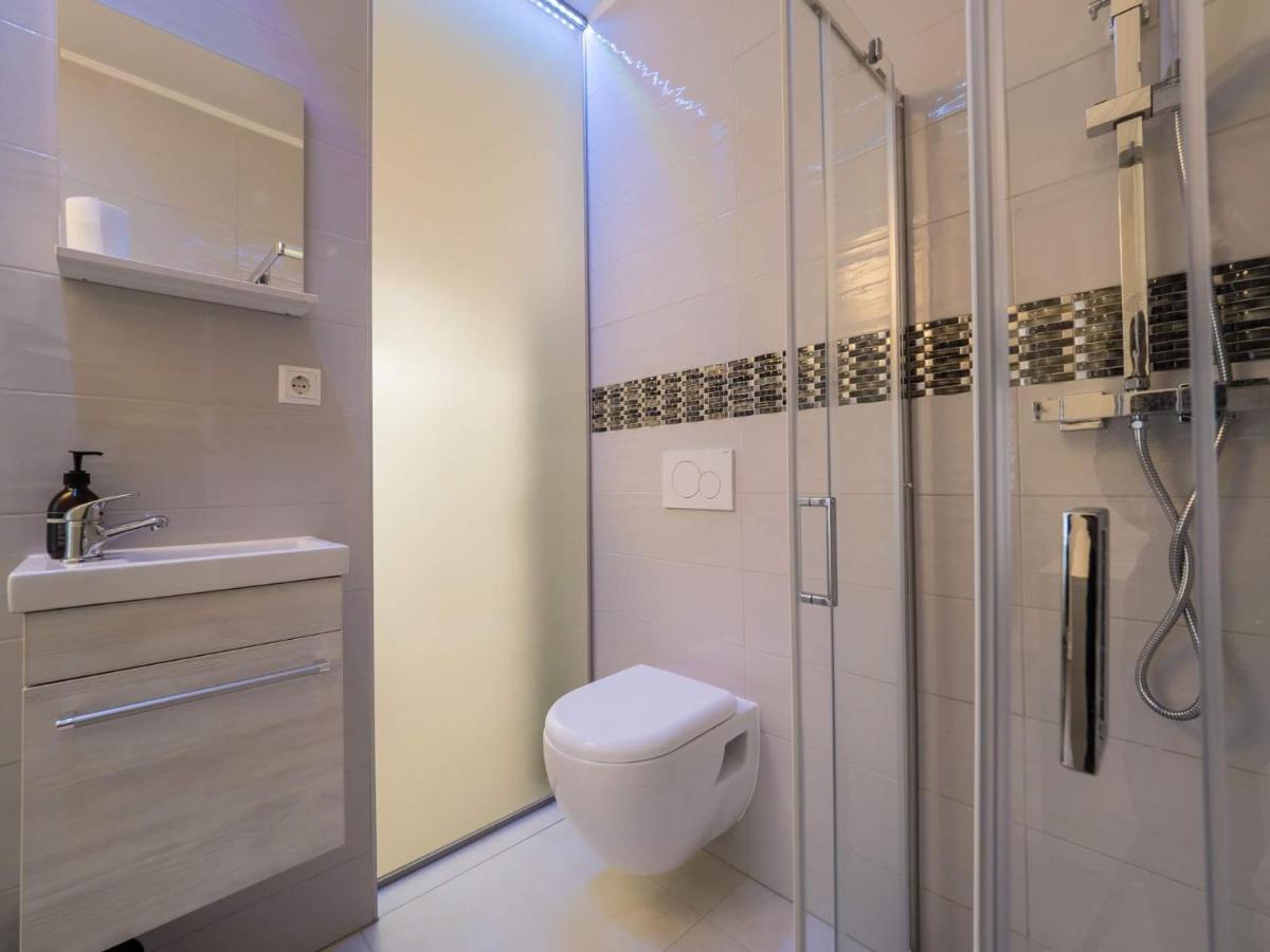 Executive Single Room With En-Suite In Guest House City Centre Luxemburg Exteriör bild