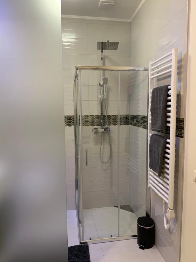 Executive Single Room With En-Suite In Guest House City Centre Luxemburg Exteriör bild