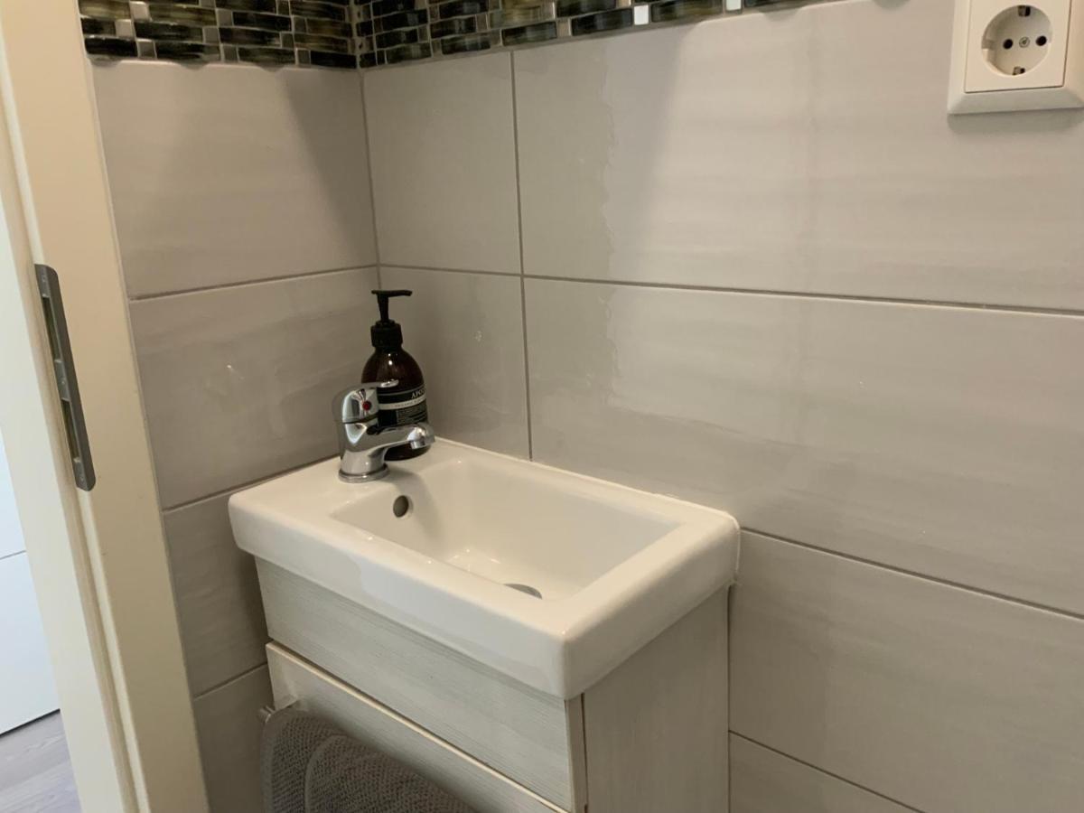 Executive Single Room With En-Suite In Guest House City Centre Luxemburg Exteriör bild